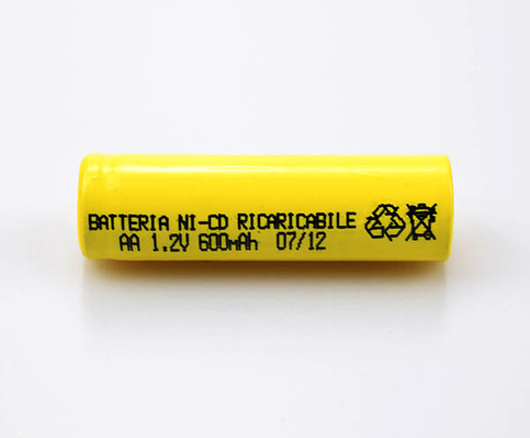 16,6g 1,2 V Ni Cd Pin có thể sạc lại PVC AA600mAh màu vàng