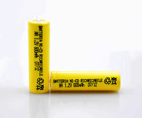 16,6g 1,2 V Ni Cd Pin có thể sạc lại PVC AA600mAh màu vàng